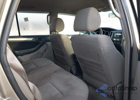 2006 Toyota 4Runner Sr5 V6 z USA, uszkodzony, nr VIN JTEBU14R860104896